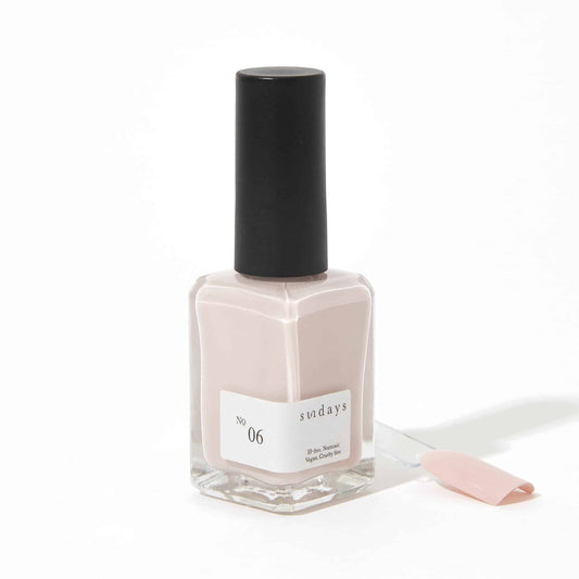No.06: Non-toxic Buttery Nude nail polish
