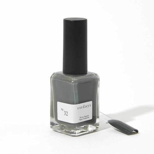 Non-toxic nail polish in suede gray